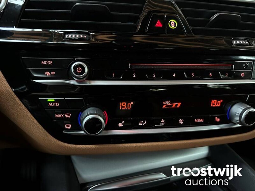 BMW 530e iPerfomance Executive 293pk 2018 5-serie, N-043-BV