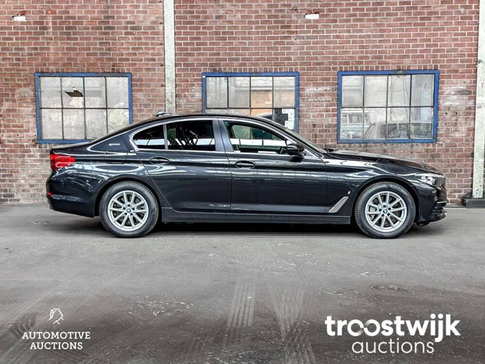 BMW 530e iPerfomance Executive 293pk 2018 5-serie, N-043-BV