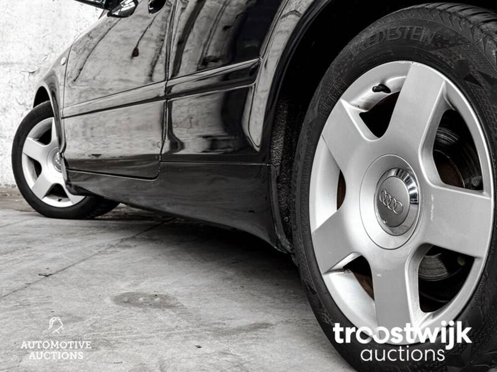 Audi A4 Cabriolet 2.4 V6 Pro Line 170pk 2003, -Orig.NL-, 98-LZ-DR