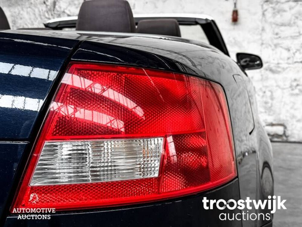 Audi A4 Cabriolet 2.4 V6 Pro Line 170pk 2003, -Orig.NL-, 98-LZ-DR