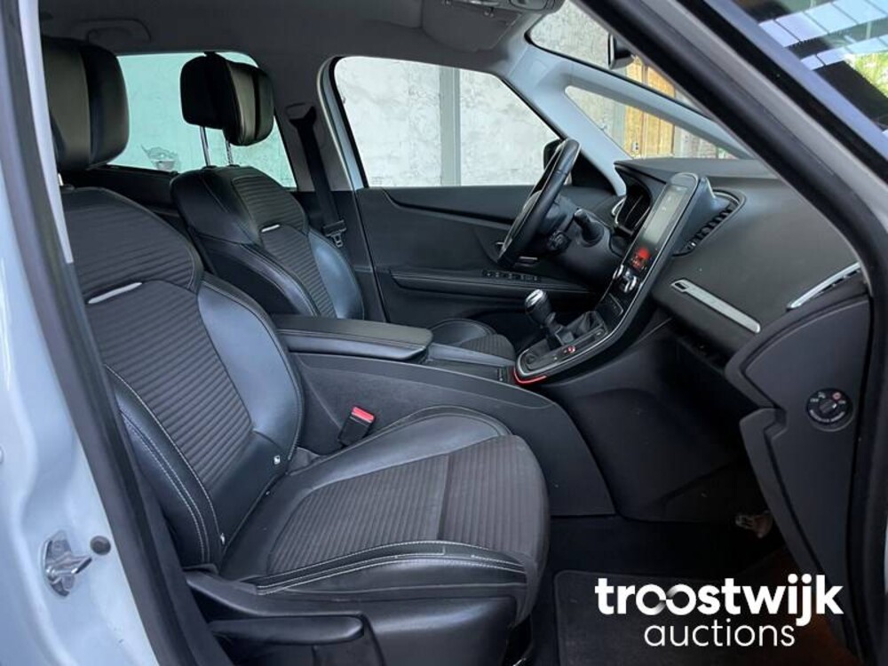 Renault Grand Scenic 1.2 TCe Coll. 7p. 132pk 2018, -Orig.NL-, RV-842-N