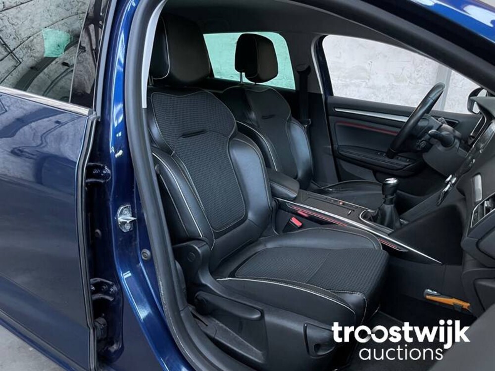 Renault Megane Estate 1.2 TCe Bose 132pk 2017, -Orig.NL-, PP-085-K