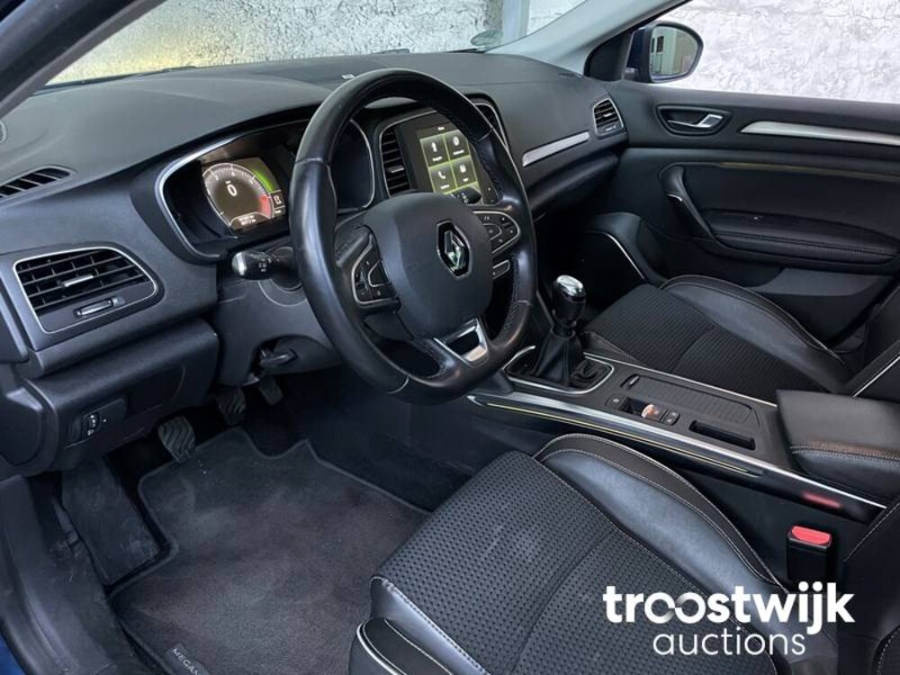 Renault Megane Estate 1.2 TCe Bose 132pk 2017, -Orig.NL-, PP-085-K