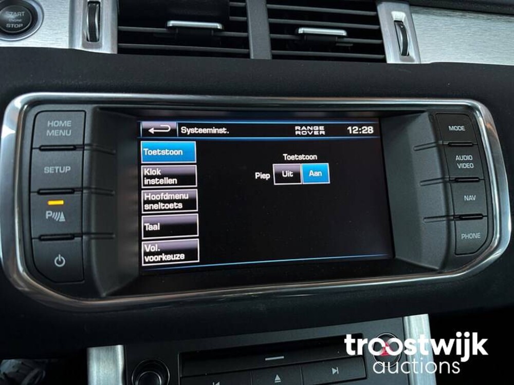 Land Rover 2.2 eD4 2WD Prestige 150pk 2013, XT-118-V