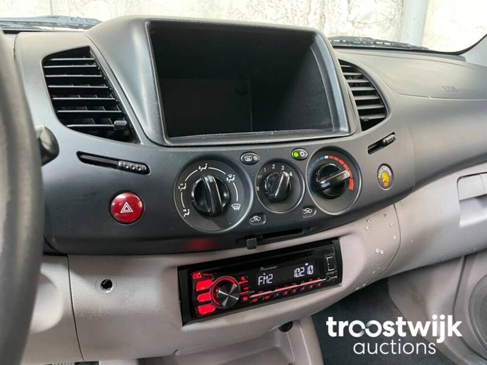 Mitsubishi L200 2.5 DI-D SC Inform  128pk 2011, -Orig.NL-, 4-VSF-31