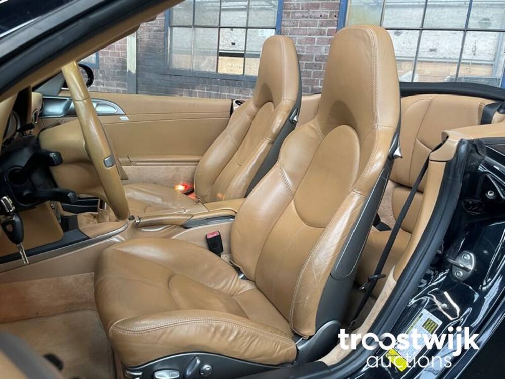 Porsche 911 3.8 Carrera S Sport Chrono 355pk 2007, 40-SFK-7