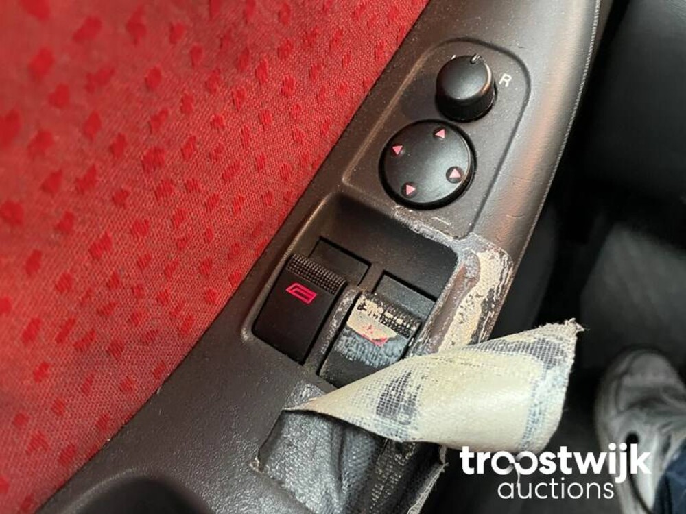 Audi A3 1.6 Ambiente 101pk 1998, -Orig.NL-, SX-BG-60