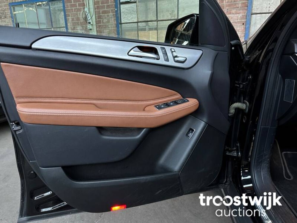 Mercedes-Benz GLE400 4Matic GLE-Klasse 333pk 2016, PV-558-D