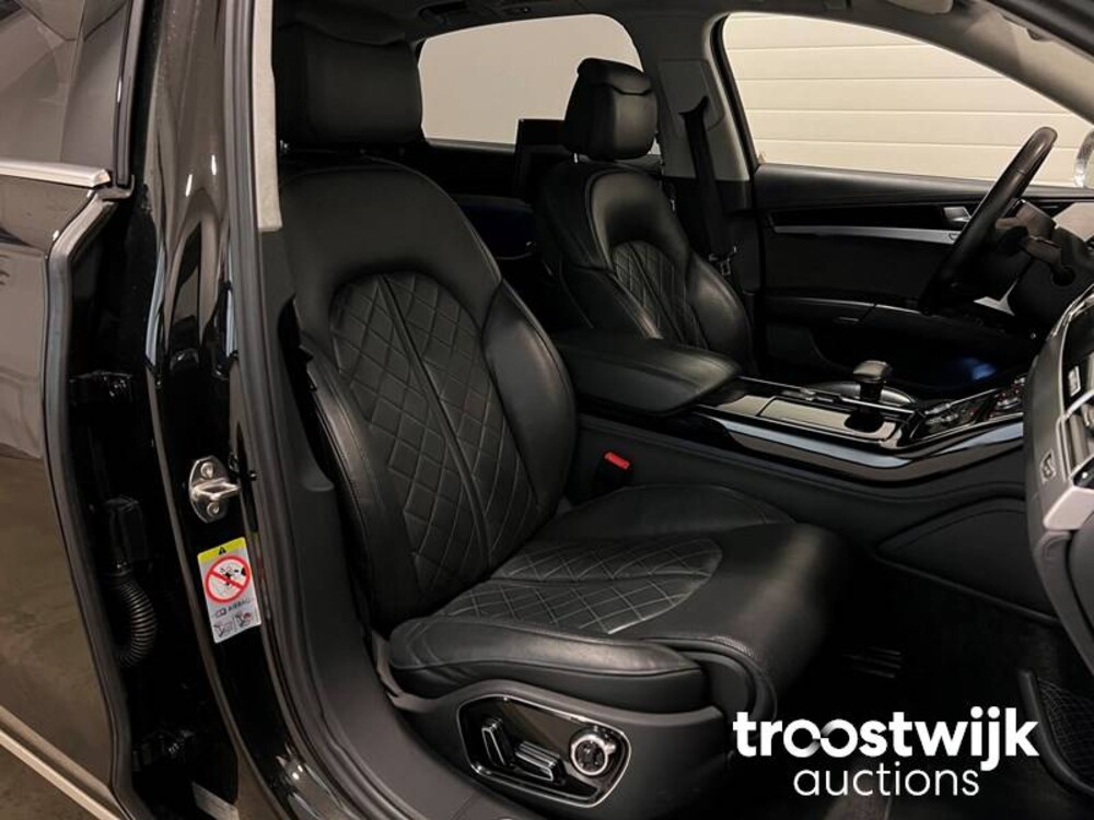 Audi A8 6.3 W12 FSI Quattro Lang Pro Line+ 500hp 2015, JS-770-X