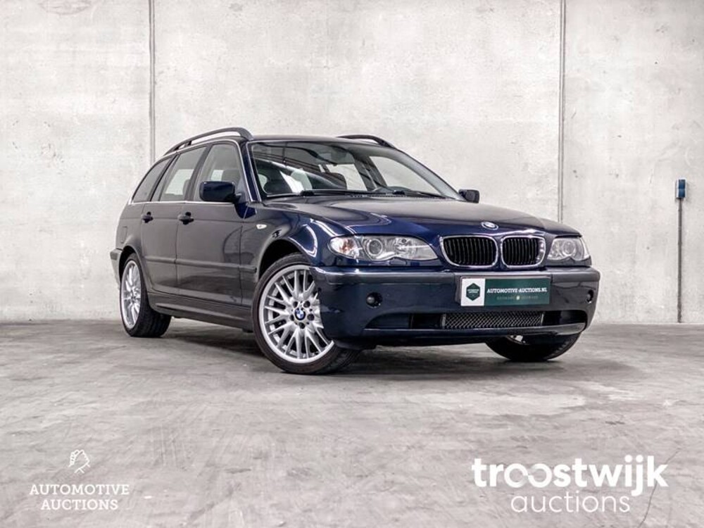 BMW 330xi Executive 231PS 2001 -Orig. NL-, 82-HS-JT