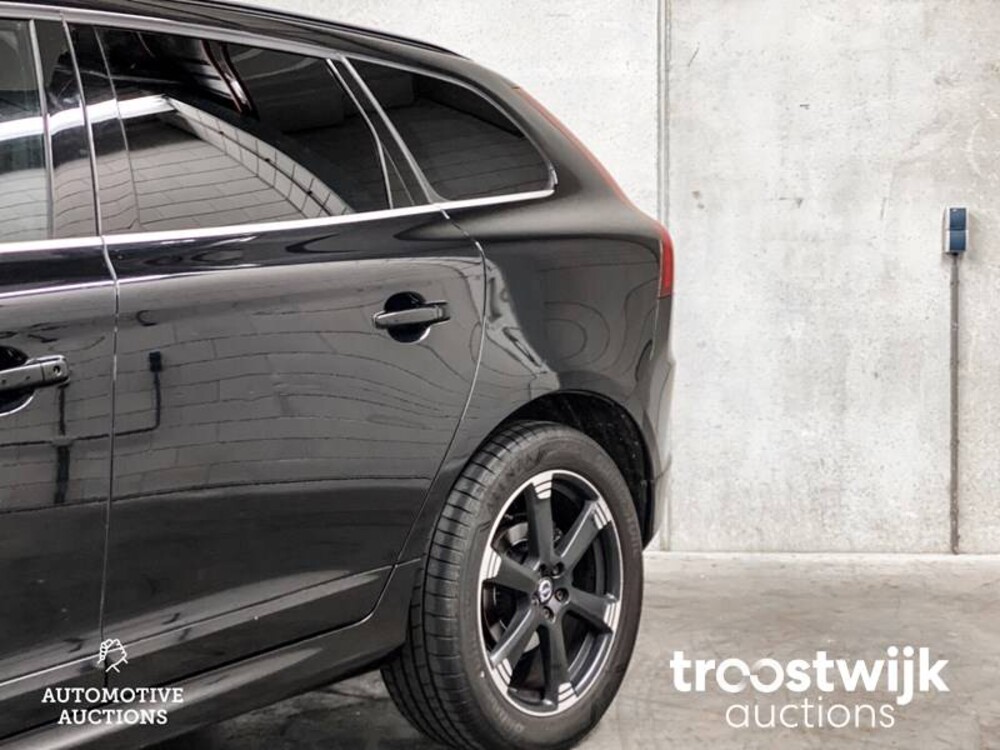 Volvo XC60 R-Design D4 Ocean Race 181PS 2015, ZN-700-D