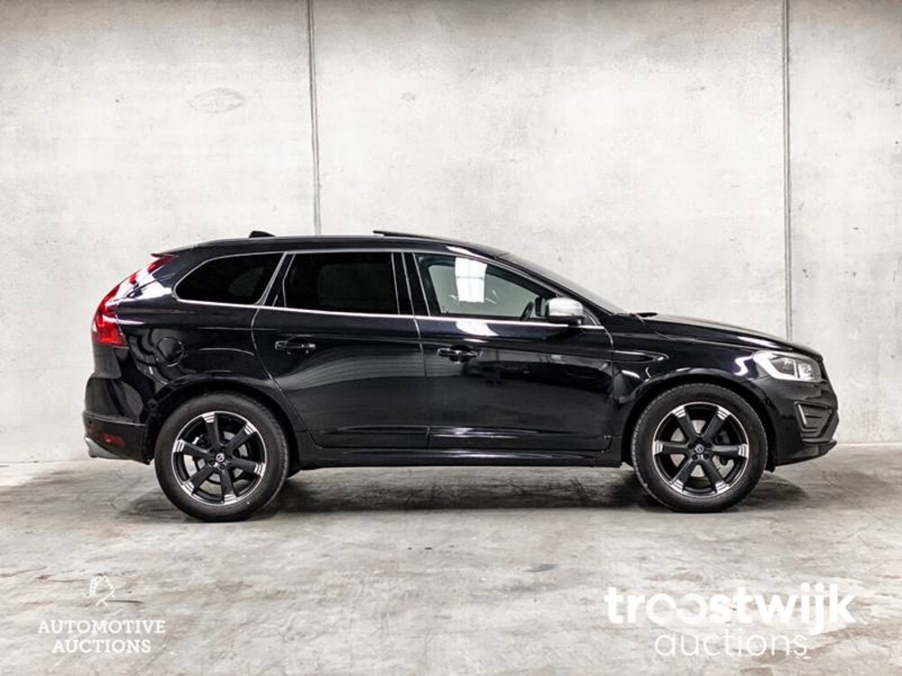 Volvo XC60 R-Design D4 Ocean Race 181PS 2015, ZN-700-D