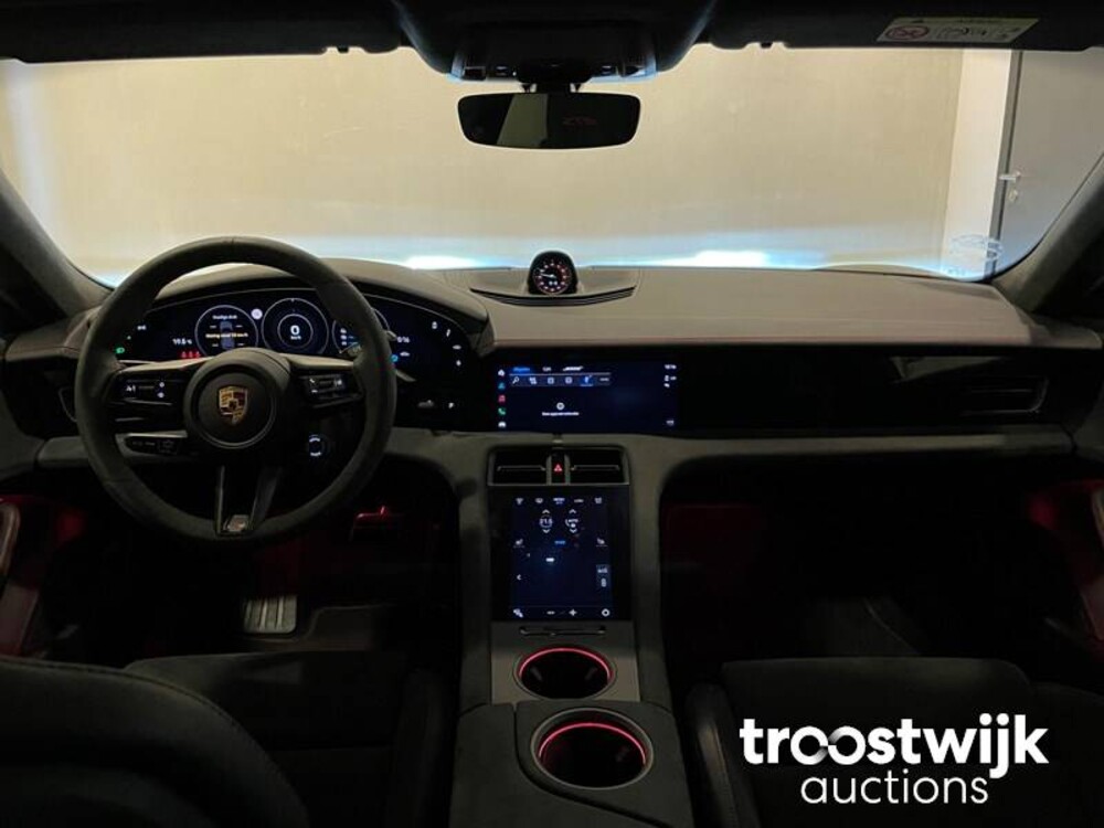 Porsche Taycan Sport Turismo GTS 84 kWh 517PS 2022 Herstellergarantie, R-954-DS
