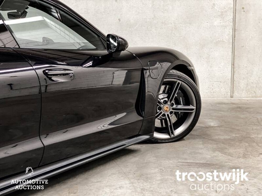 Porsche Taycan Sport Turismo GTS 84 kWh 517PS 2022 Herstellergarantie, R-954-DS