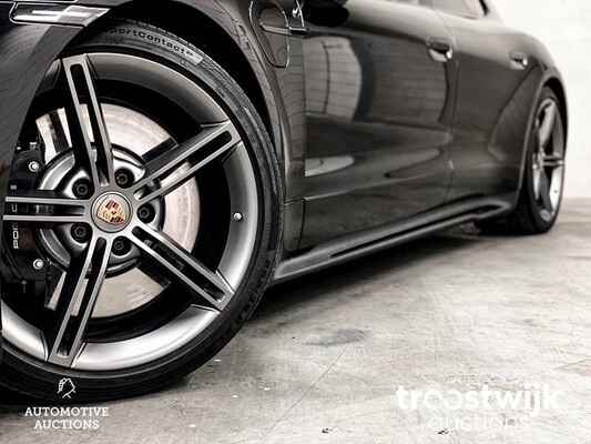 Porsche Taycan Sport Turismo GTS 84 kWh 517hp 2022 Manufacturer's warranty, R-954-DS