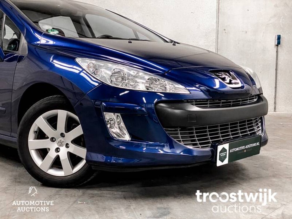 Peugeot 308 1.6 THP XT Peugeot 308 1.6 THP XT 150hp 2007, 92-KBD-8