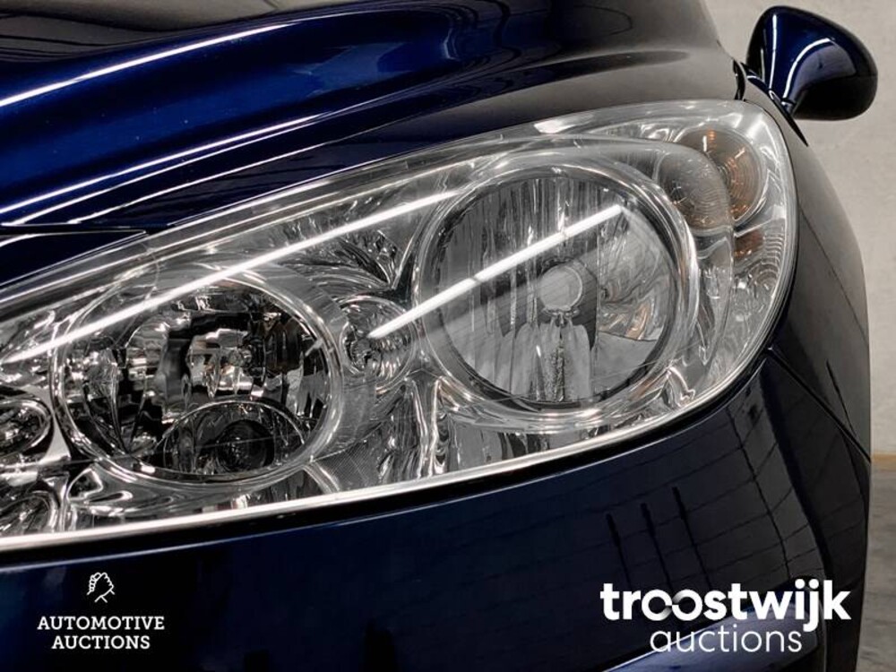 Peugeot 308 1.6 THP XT Peugeot 308 1.6 THP XT 150hp 2007, 92-KBD-8