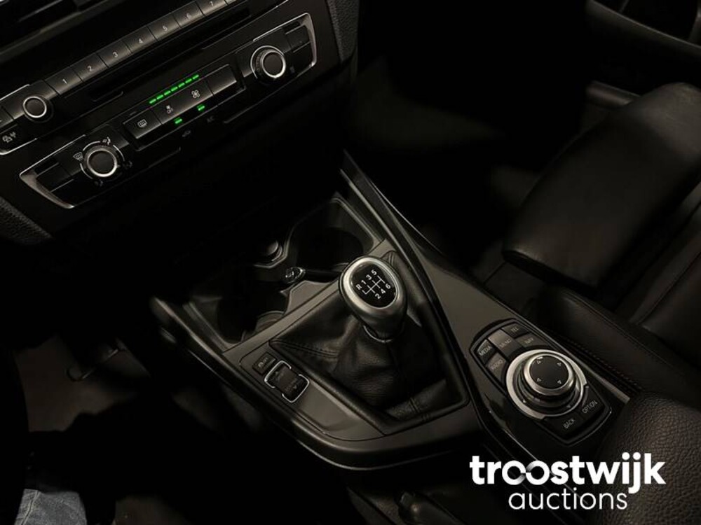 BMW 116i Sport Line Upgrade Edition 136PS 2012 -Orig.Nl-, 54-XZF-8