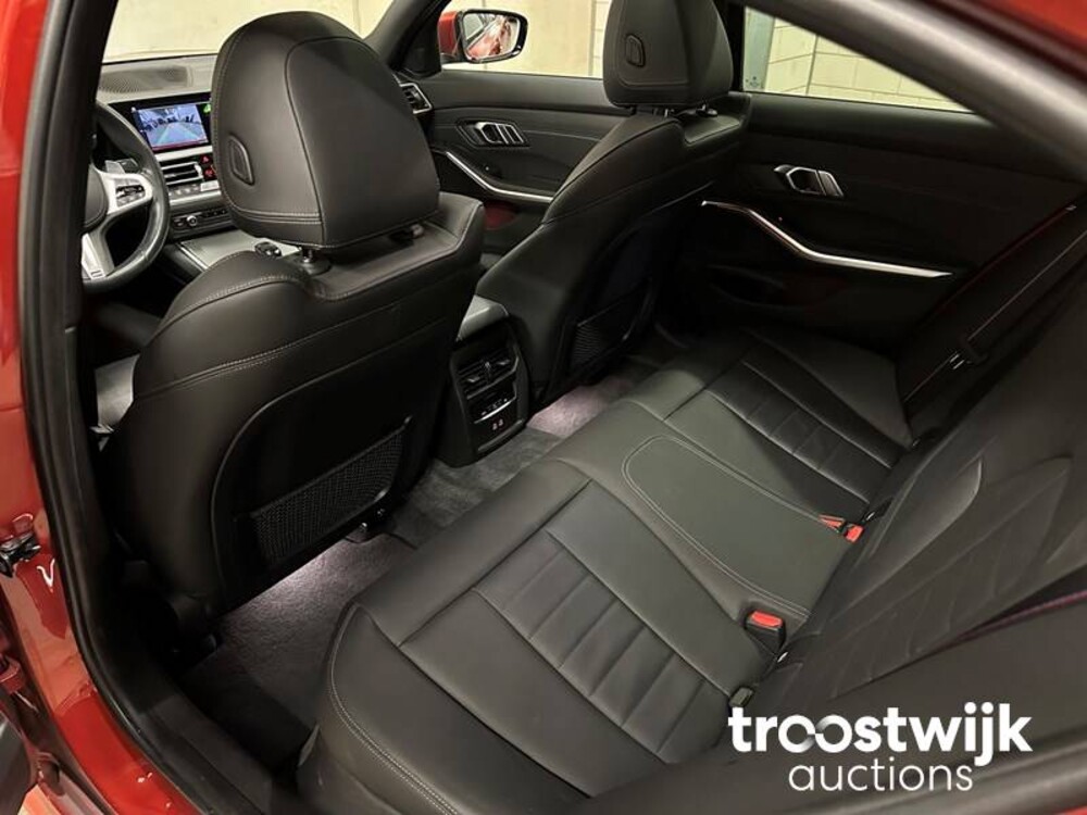 BMW 320i High Executive 184PS -Orig. NL- 2021 Herstellergarantie, K-605-LH