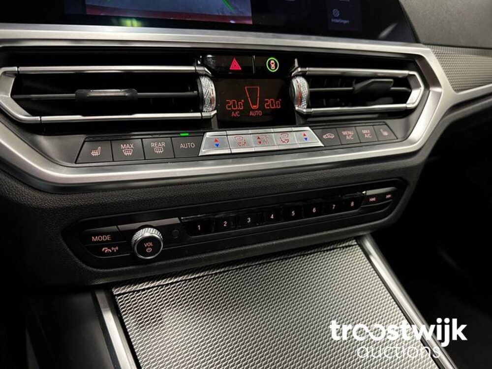 BMW 320i High Executive 184PS -Orig. NL- 2021 Herstellergarantie, K-605-LH
