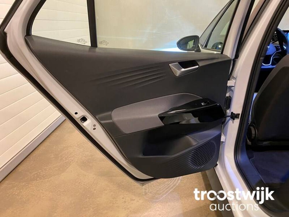 Volkswagen ID.3 Pro Performance 58 kWh 204 PS 2022, R-643-ZN