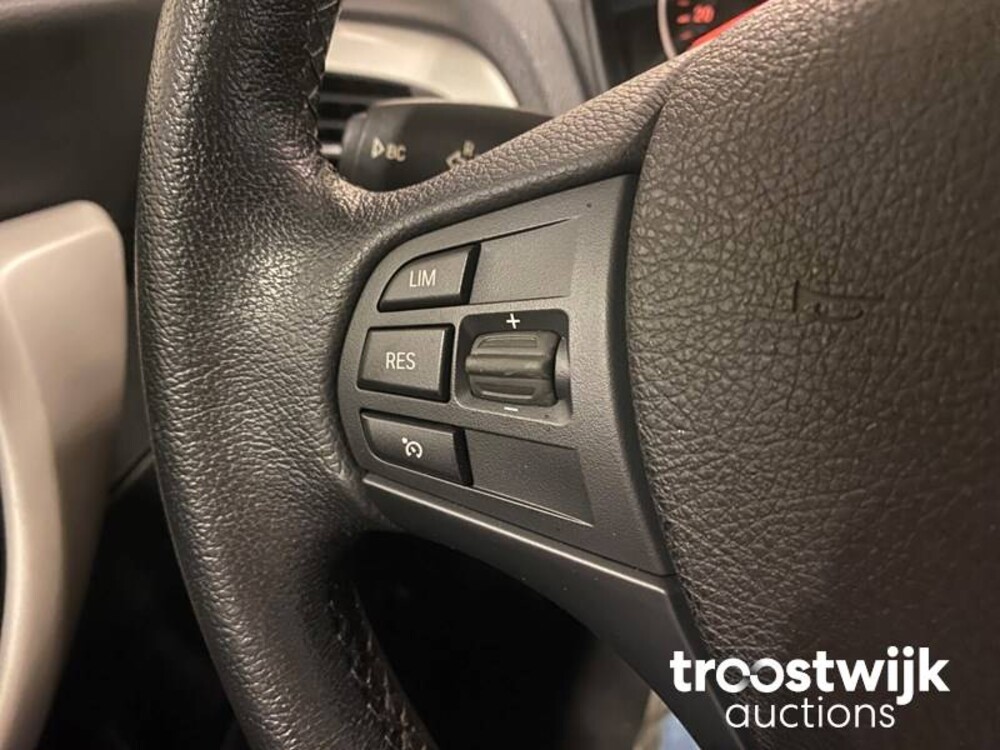 BMW 118i F20 136PS 2016, TX-441-X