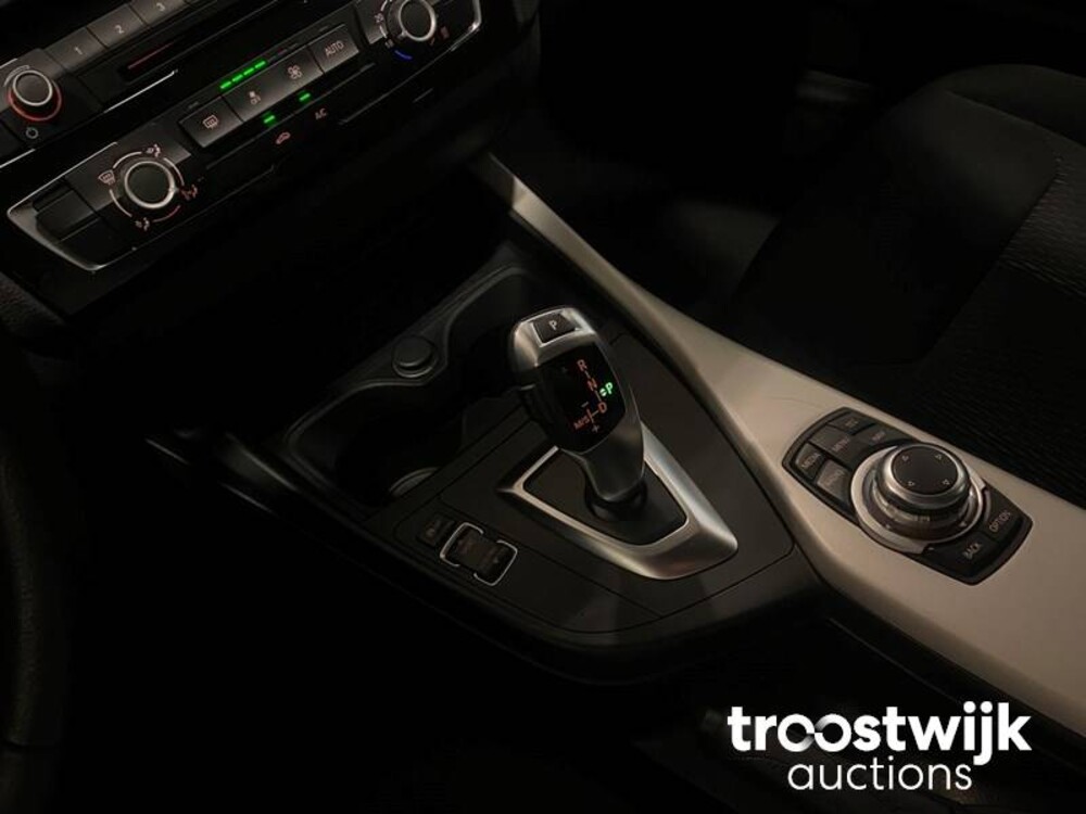 BMW 118i F20 136PS 2016, TX-441-X