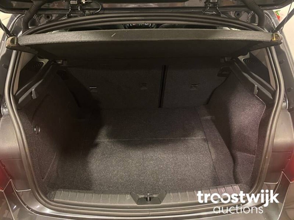 BMW 118i F20 136PS 2016, TX-441-X