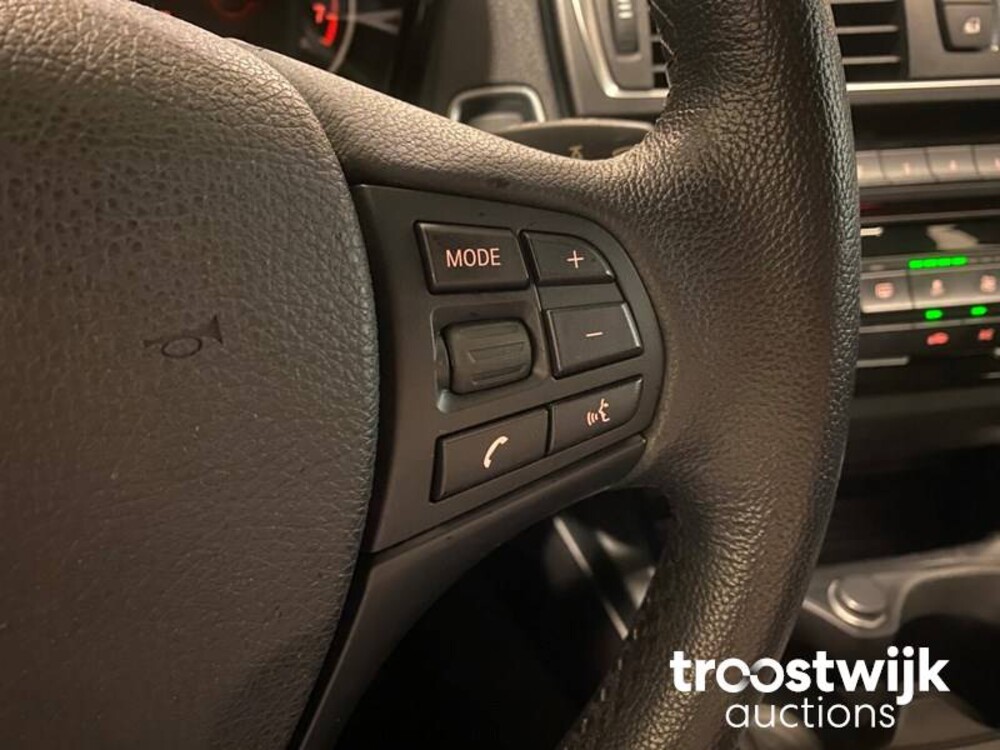 BMW 118i F20 136PS 2016, TX-441-X