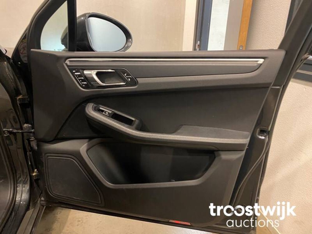 Porsche Macan 2.0 Facelift 252PS 2017, H-783-TS