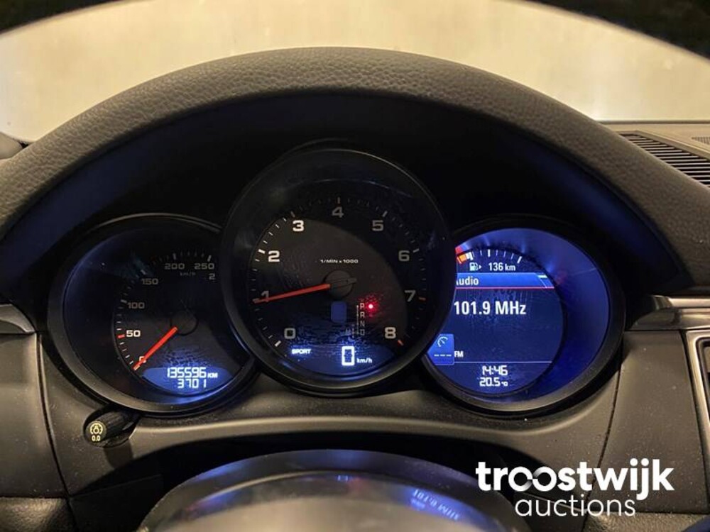 Porsche Macan 2.0 Facelift 252PS 2017, H-783-TS