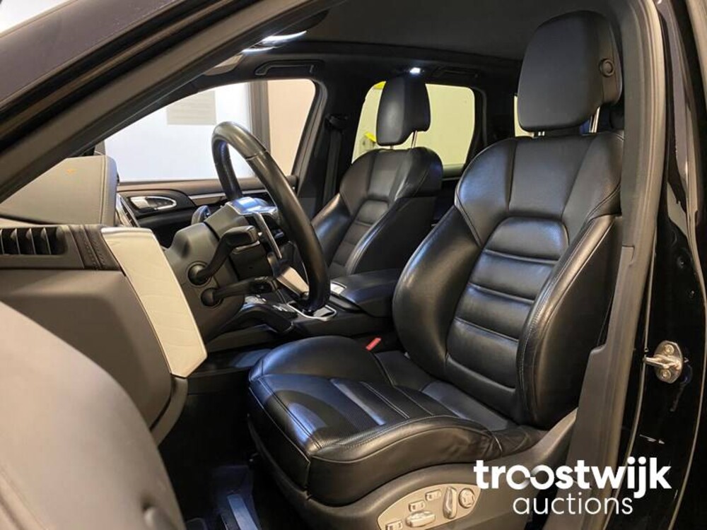 Porsche Cayenne S E-Hybrid 3.0 V6 Sport Chrono 416hp 2015 -Orig NL-, HF-254-S