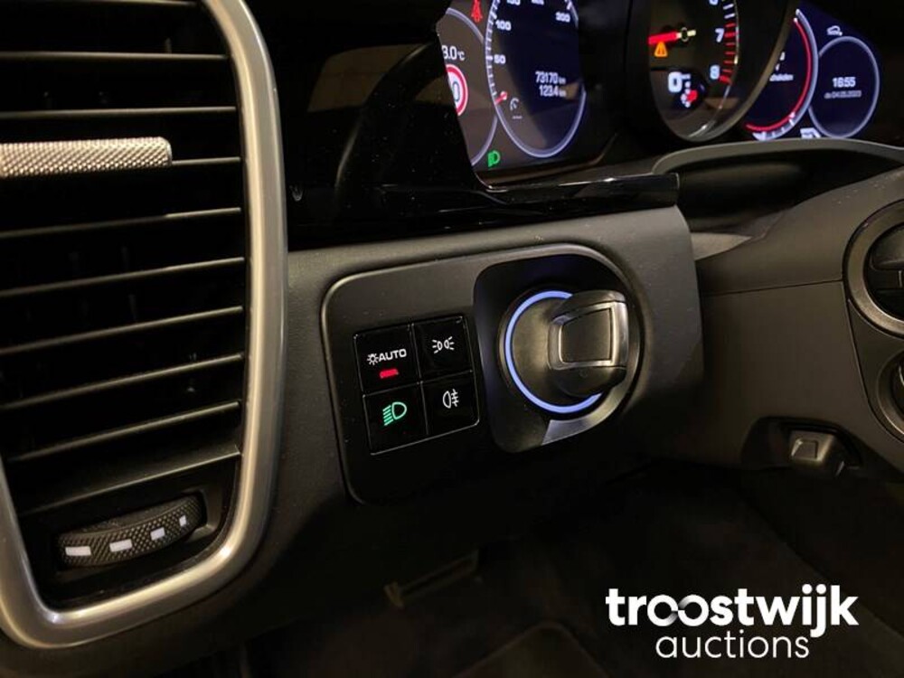 Porsche Cayenne S 2.9 V6 441 PS NEUES MODELL 2017, XK-673-D