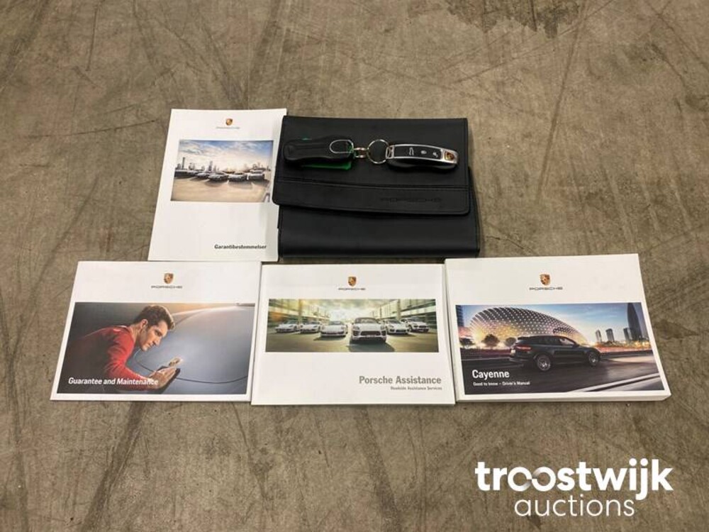 Porsche Cayenne S 2.9 V6 441 PS NEUES MODELL 2017, XK-673-D