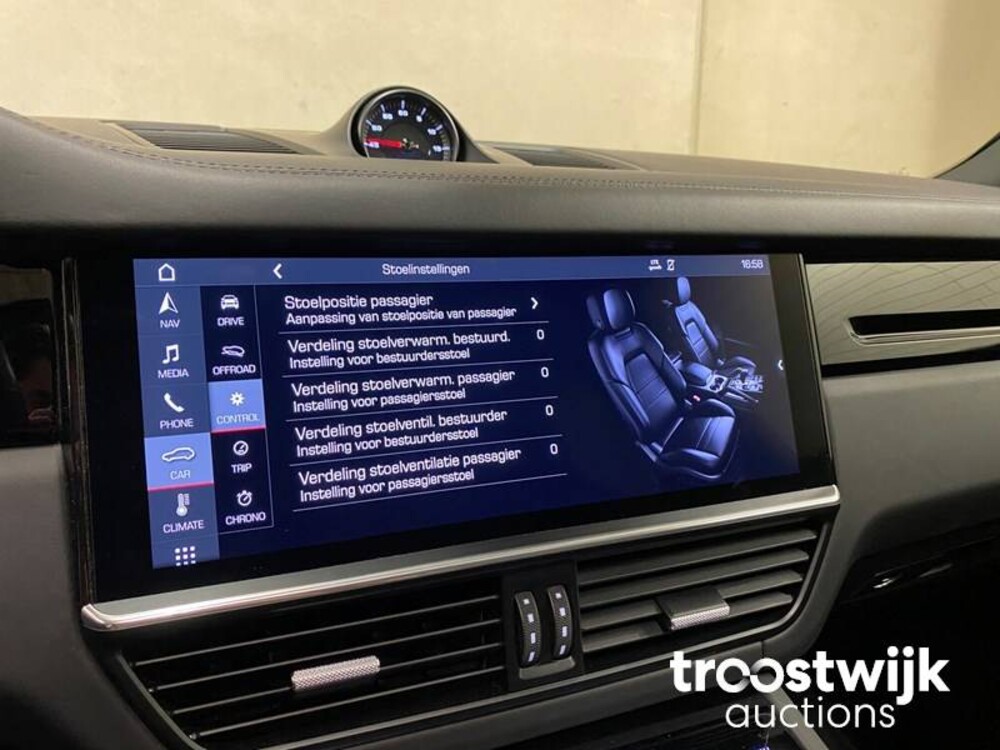 Porsche Cayenne S 2.9 V6 441 PS NEUES MODELL 2017, XK-673-D