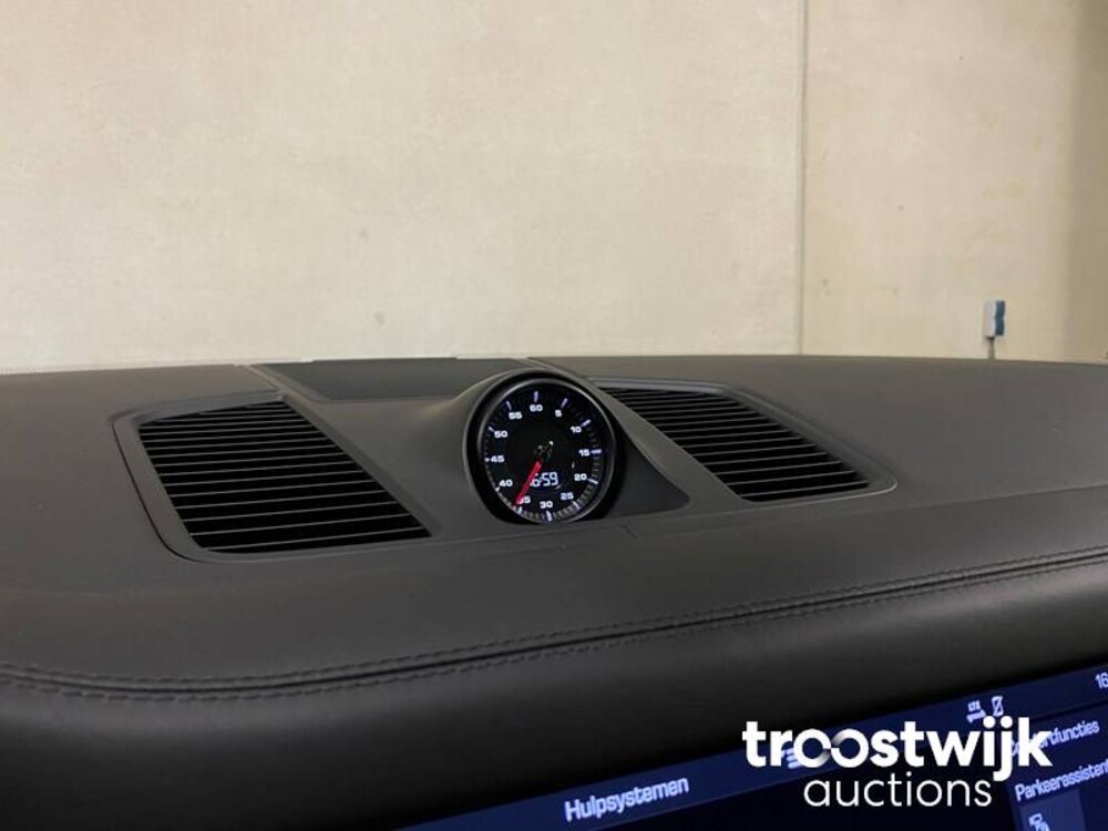 Porsche Cayenne S 2.9 V6 441 PS NEUES MODELL 2017, XK-673-D