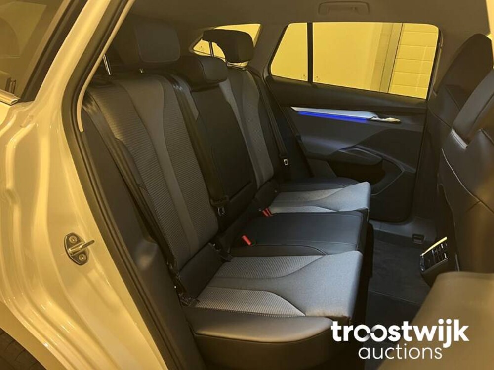 Skoda Enyaq iV 80 77 kWh 204hp 2022, R-401-NV