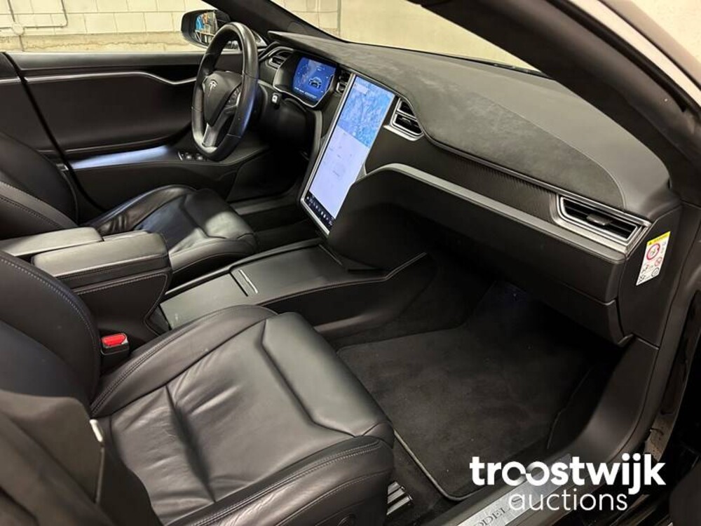 Tesla Model S 60D Base 334hp 2017 -Orig. NL-, PG-368-R