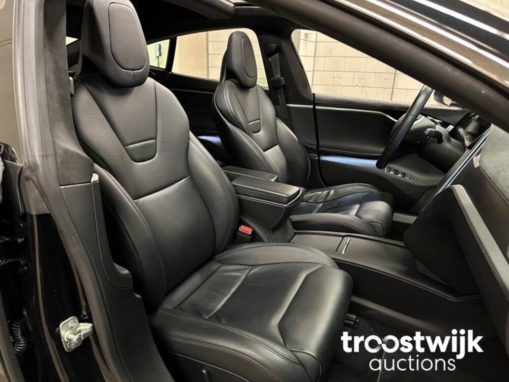 Tesla Model S 60D Base 334PS 2017 -Orig. NL-, PG-368-R