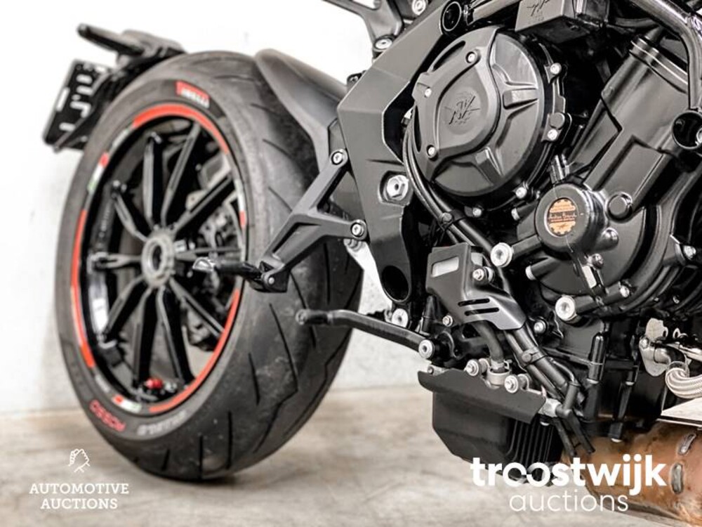 MV Agusta Rosso Dragster 798cc 110hp 2021 -Herstellergarantie-