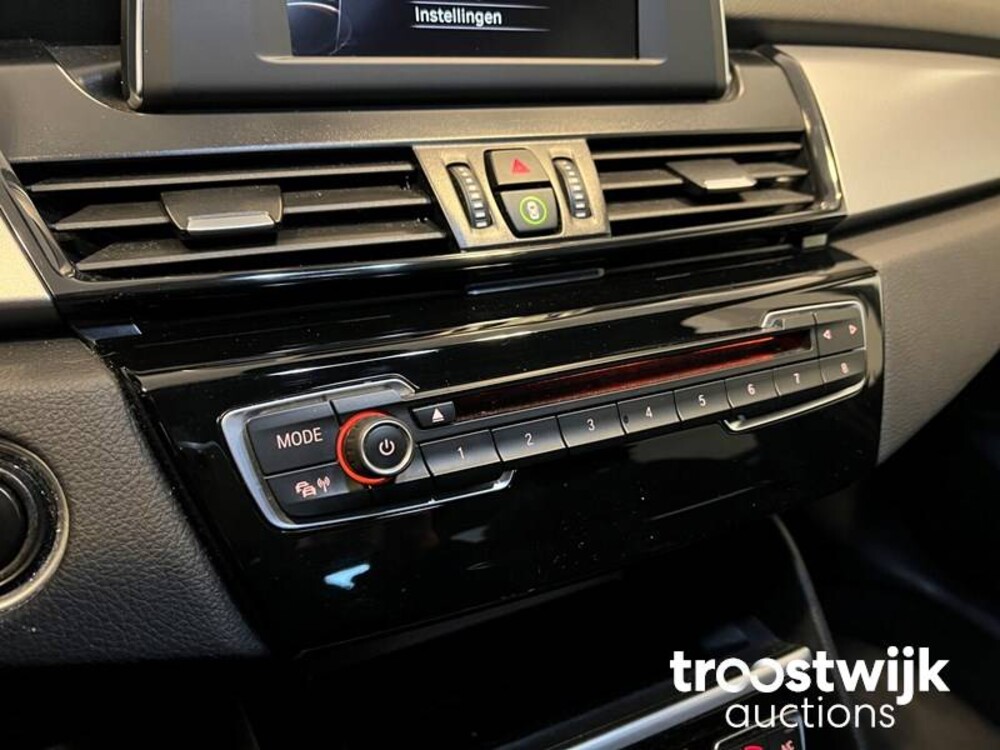 BMW 218i Gran Tourer 136PS 2016 -Orig. NL-, JG-555-N