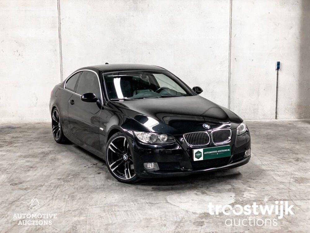 BMW 325i Coupe E92/E90 Introduction 3er 218PS 2006 -Youngtimer-, 08-TJ-RG