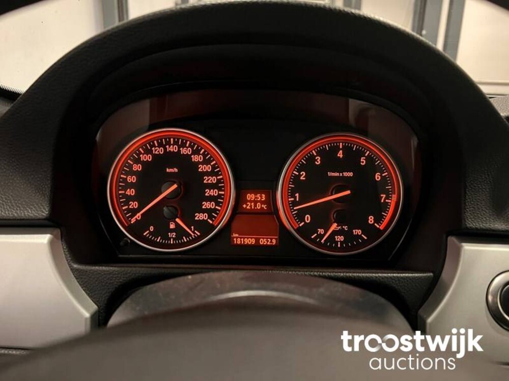 BMW 325i Coupe E92/E90 Introduction 3er 218PS 2006 -Youngtimer-, 08-TJ-RG