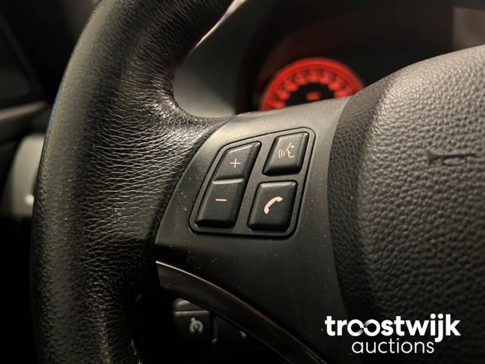 BMW 325i Coupe E92/E90 Introduction 3er 218PS 2006 -Youngtimer-, 08-TJ-RG