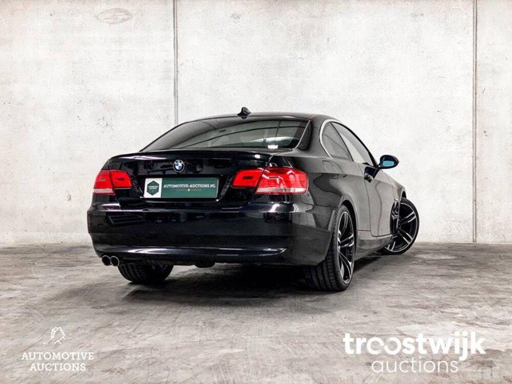 BMW 325i Coupe E92/E90 Introduction 3er 218PS 2006 -Youngtimer-, 08-TJ-RG