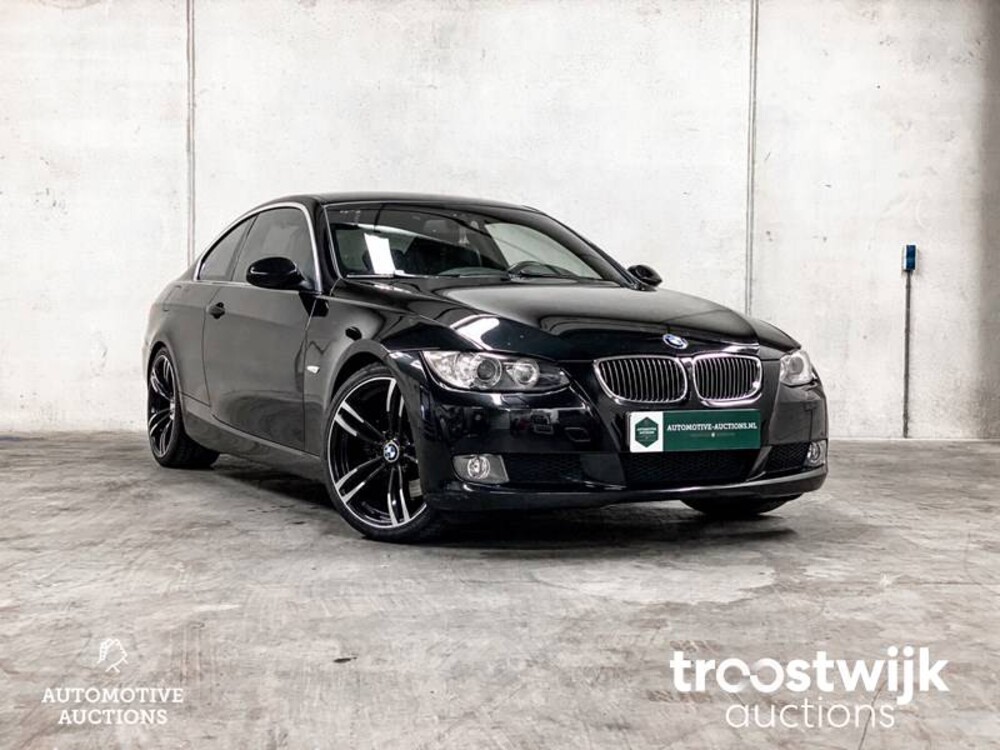 BMW 325i Coupe E92/E90 Introduction 3er 218PS 2006 -Youngtimer-, 08-TJ-RG