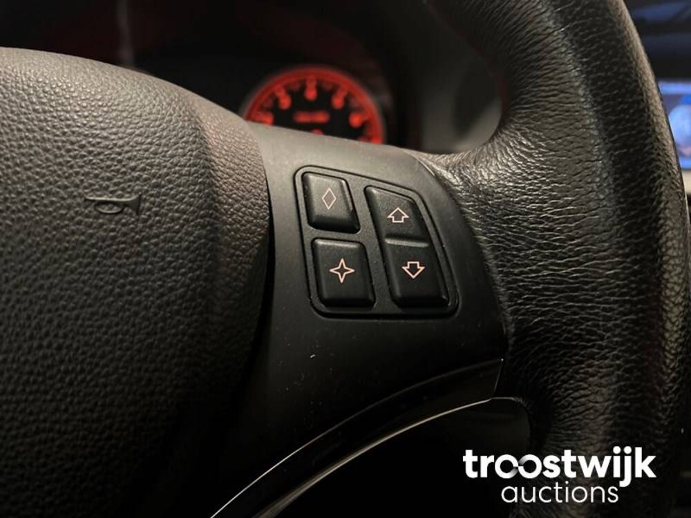 BMW 325i Coupe E92/E90 Introduction 3er 218PS 2006 -Youngtimer-, 08-TJ-RG