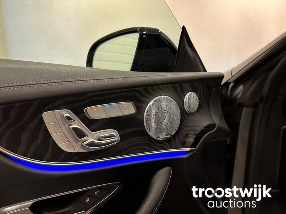 Mercedes-Benz E300 AMG Premium Plus NIEUW-MODEL 245PS 2018 -Orig. NL-, SJ-322-S