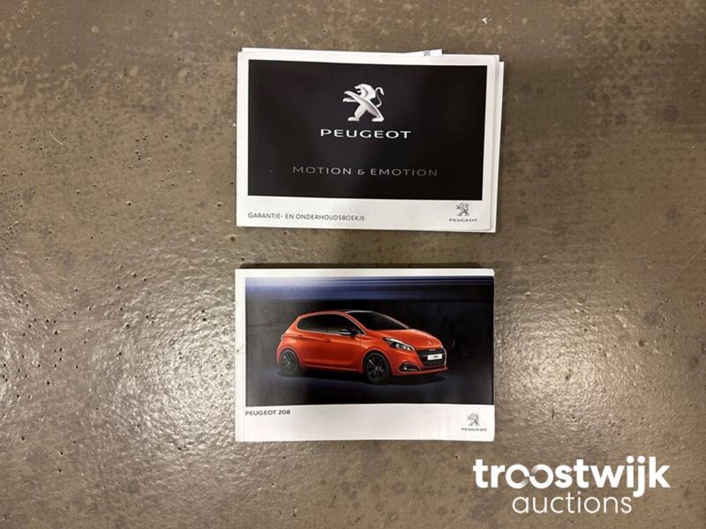 Peugeot 208 GT-line PureTech Première 110PS 2015 -Orig. NL-, GZ-044-T