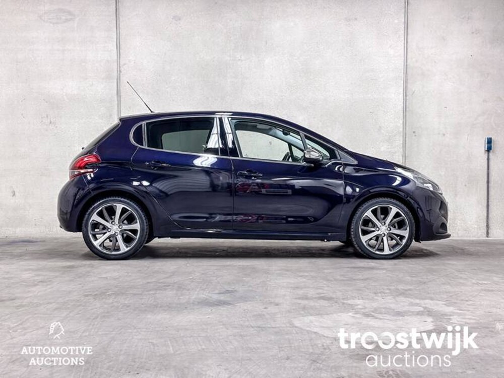 Peugeot 208 GT-line PureTech Première 110PS 2015 -Orig. NL-, GZ-044-T